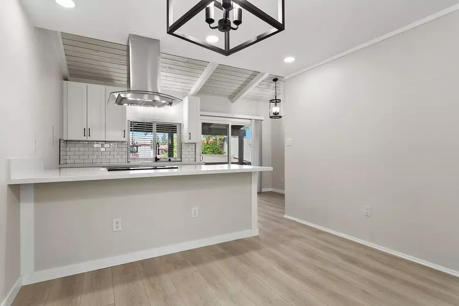 1030 W MacArthur BLVD #132, Santa Ana, CA 92707