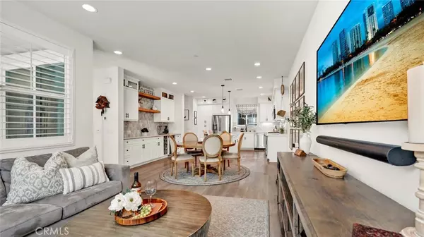 Tustin, CA 92780,1006 Overton CT