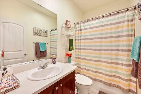 Chino, CA 91710,14738 Norfolk AVE