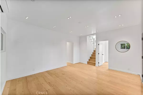 Los Angeles, CA 90018,2623 Exposition PL