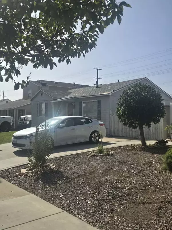 Azusa, CA 91702,417 N Vernon