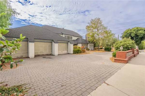 Villa Park, CA 92861,10201 Center DR