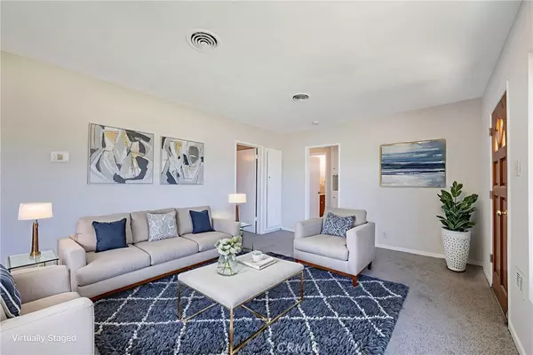 Lakewood, CA 90715,20841 Horst AVE