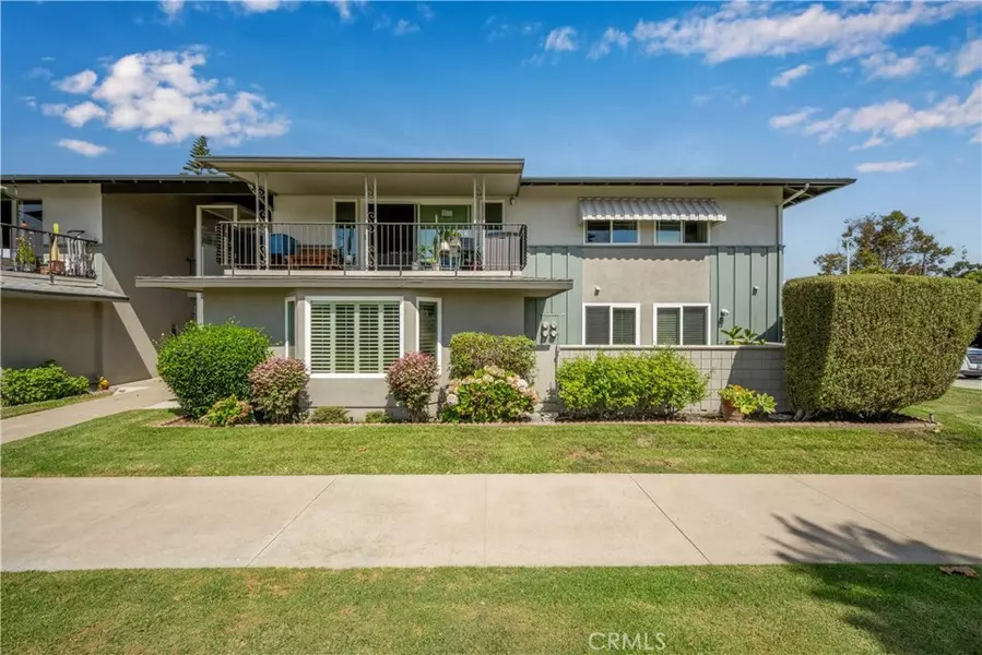 1920 McKinney WAY #17A, Seal Beach, CA 90740