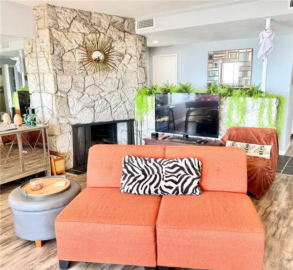 Whittier, CA 90601,11759 S Circle DR