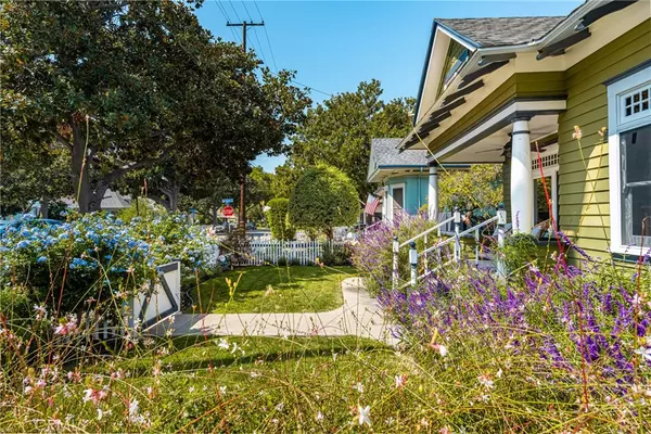 Orange, CA 92866,313 E Palmyra