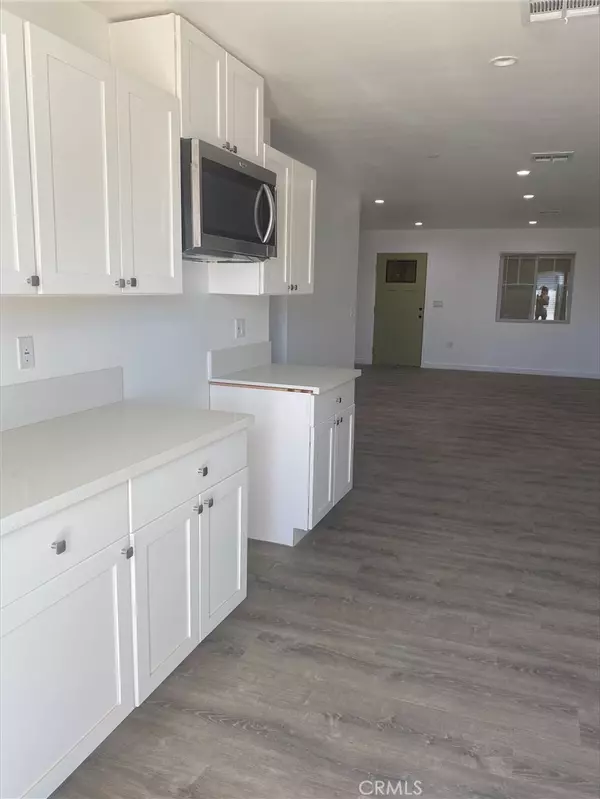 Lancaster, CA 93534,45604 Cedar AVE