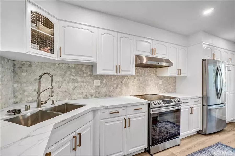 5846 E Creekside AVE #20, Orange, CA 92869
