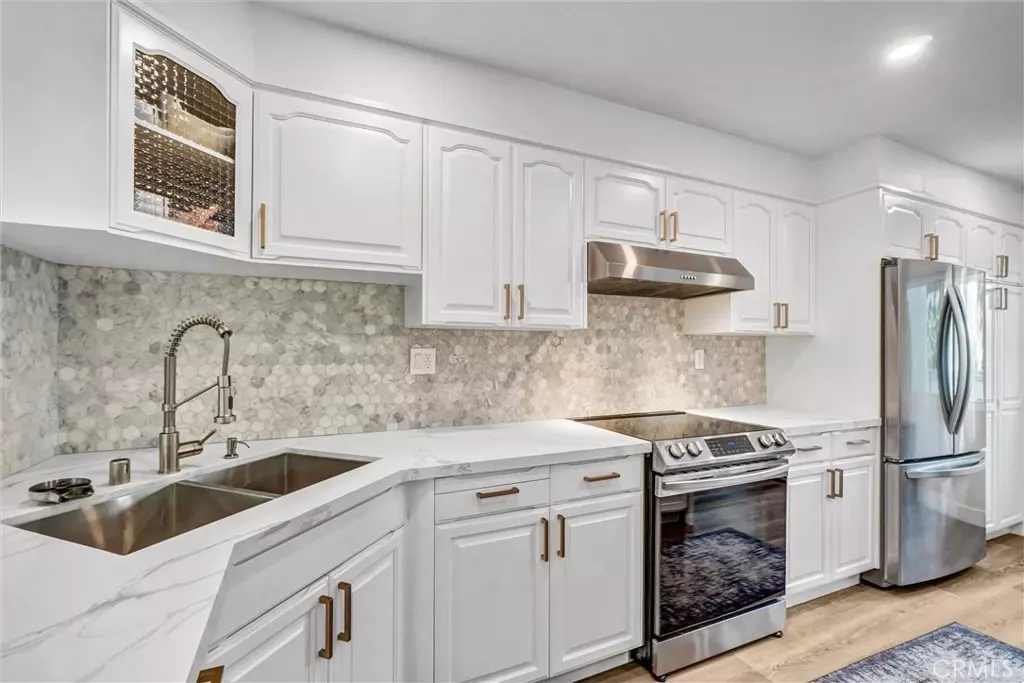 Orange, CA 92869,5846 E Creekside AVE #20