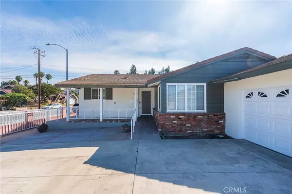 Anaheim, CA 92802,1302 S Feather