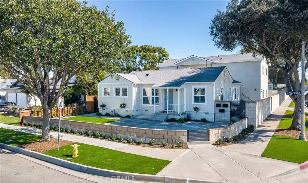 Lakewood, CA 90712,5602 Verdura Ave