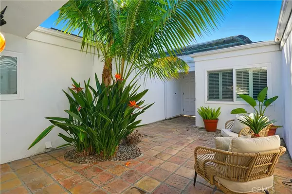 Huntington Beach, CA 92646,9581 Chevy Chase DR