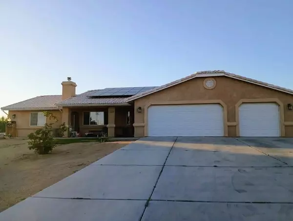 21114 Wigwam ST, Apple Valley, CA 92307
