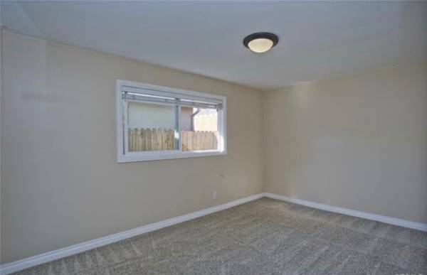 Costa Mesa, CA 92627,182 Costa Mesa ST