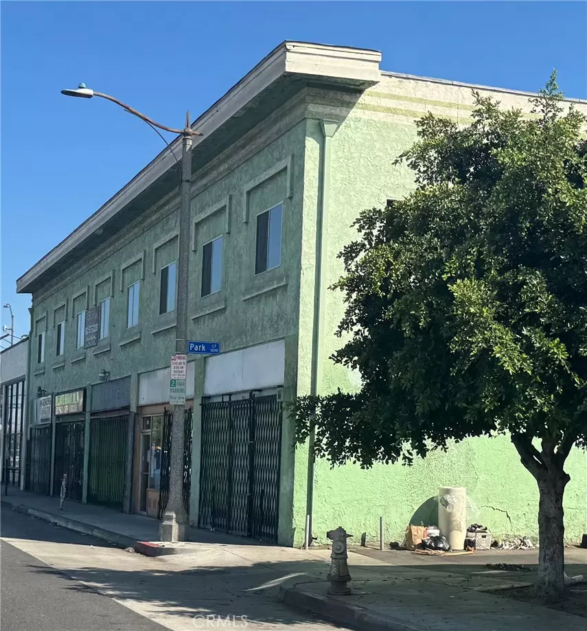 Long Beach, CA 90813,208 W Anaheim