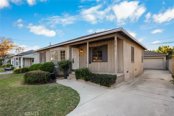 Lakewood, CA 90713,4715 Briercrest