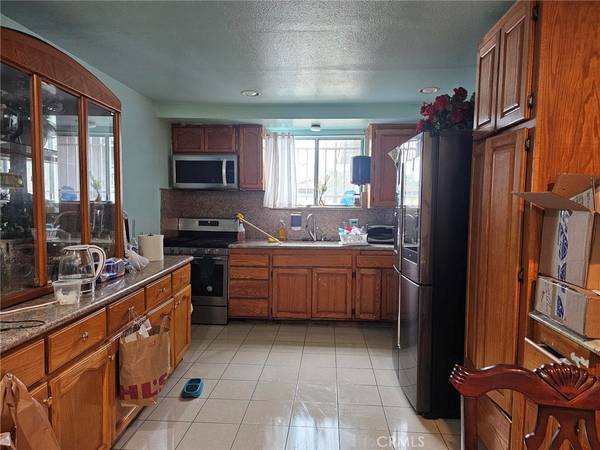 Sylmar, CA 91342,12036 Jouett ST