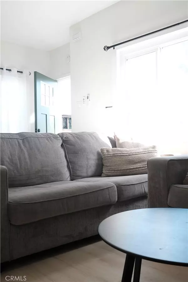 Long Beach, CA 90813,823 E. 10th St.