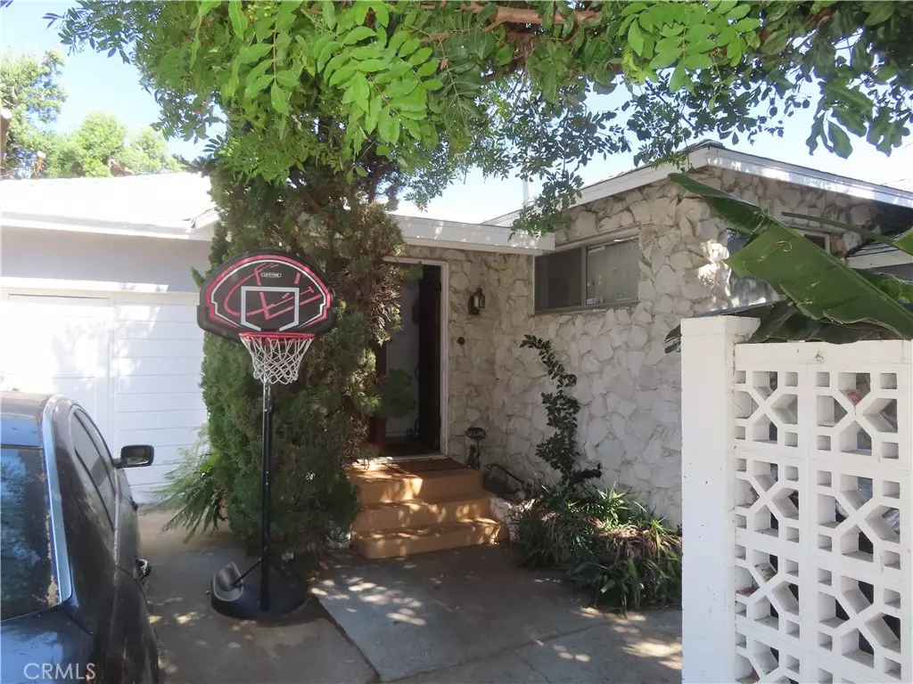 Pico Rivera, CA 90660,9213 Call ST