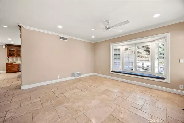Yorba Linda, CA 92886,5418 Saratoga ST