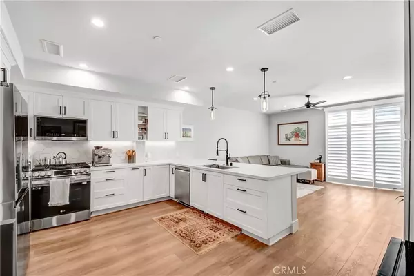 San Pedro, CA 90731,1024 S S Leland St