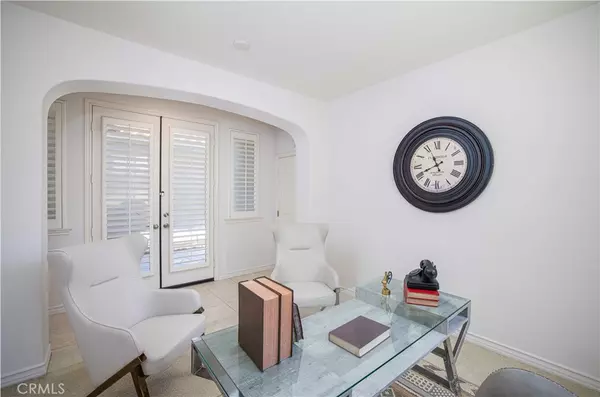 Orange, CA 92867,8034 E Portico
