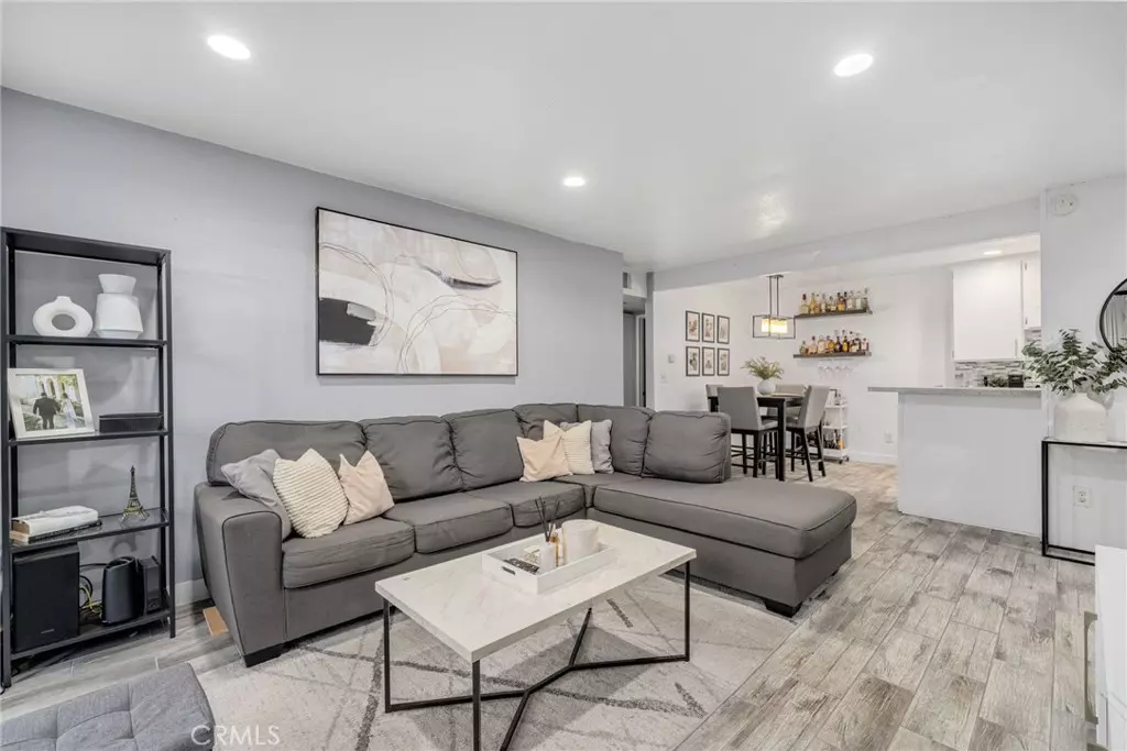 Santa Ana, CA 92707,1101 W Macarthur BLVD #197