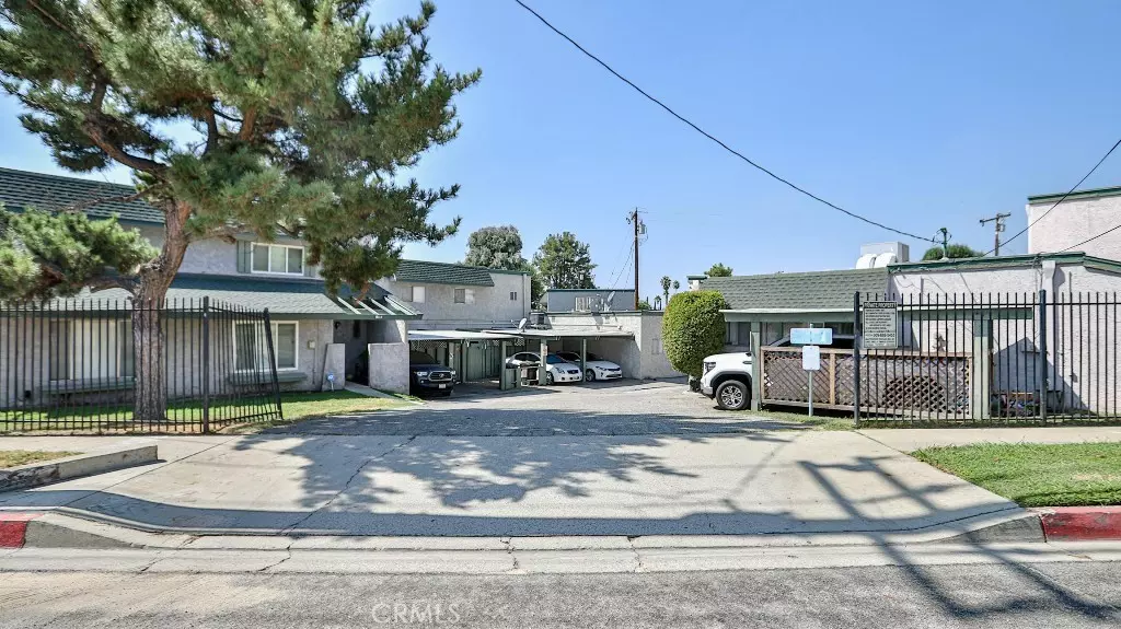 San Bernardino, CA 92404,3600 Mountain Ave #14E