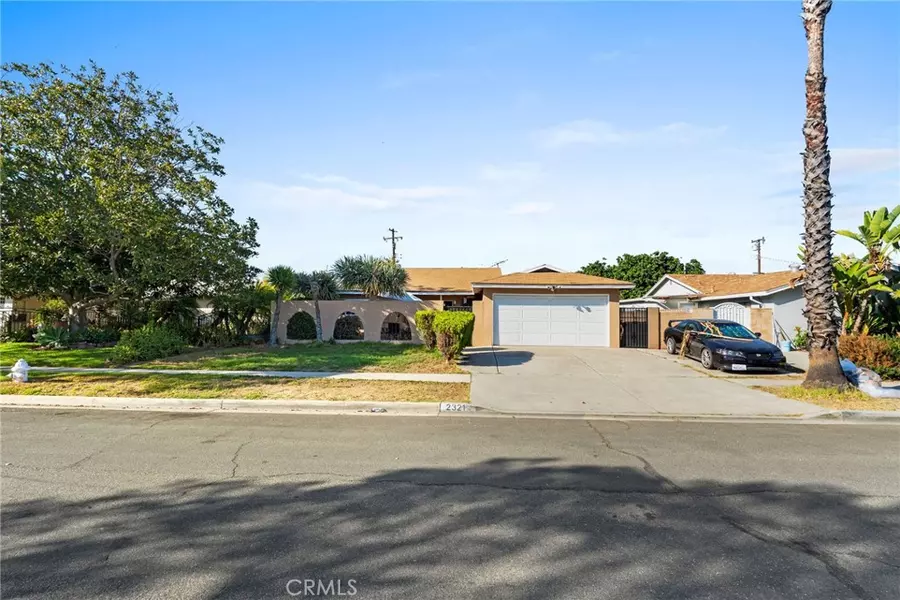 2321 Downie PL, Santa Ana, CA 92706