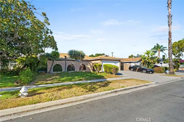 Santa Ana, CA 92706,2321 Downie PL