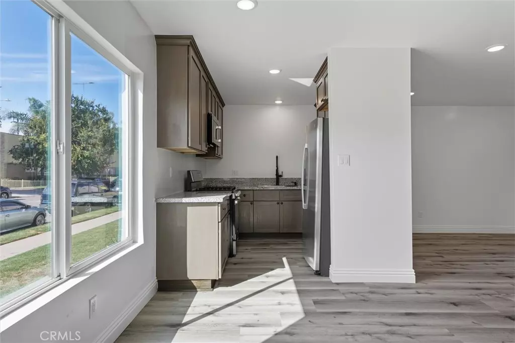 Northridge, CA 91324,19237 Bryant ST #8