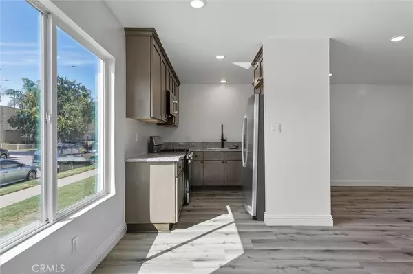 Northridge, CA 91324,19237 Bryant ST #8