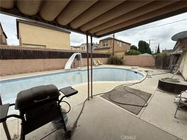 Garden Grove, CA 92840,11052 Faye