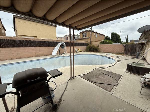 Garden Grove, CA 92840,11052 Faye