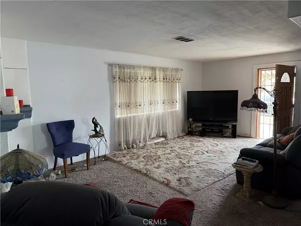 Garden Grove, CA 92840,11052 Faye