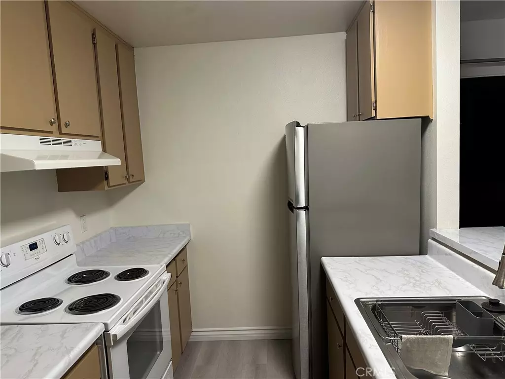 Irvine, CA 92620,276 Streamwood