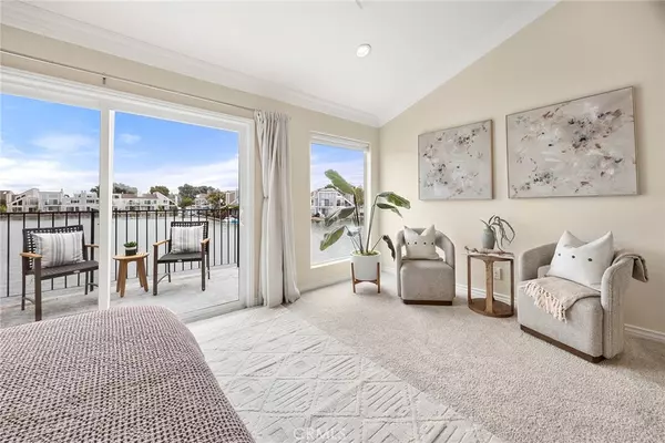 Huntington Beach, CA 92649,3742 Montego