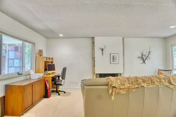 Costa Mesa, CA 92626,2021 Kornat