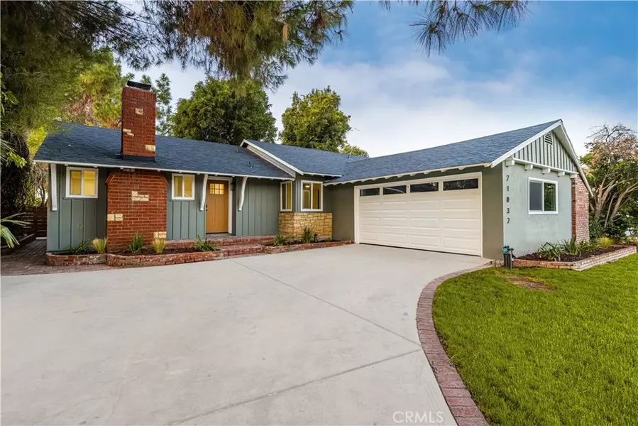 21032 Baltar, Canoga Park, CA 91304