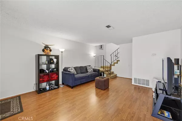 Yorba Linda, CA 92886,6437 Horse Shoe Ln. #2