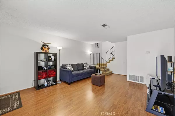 Yorba Linda, CA 92886,6437 Horse Shoe Ln. #2