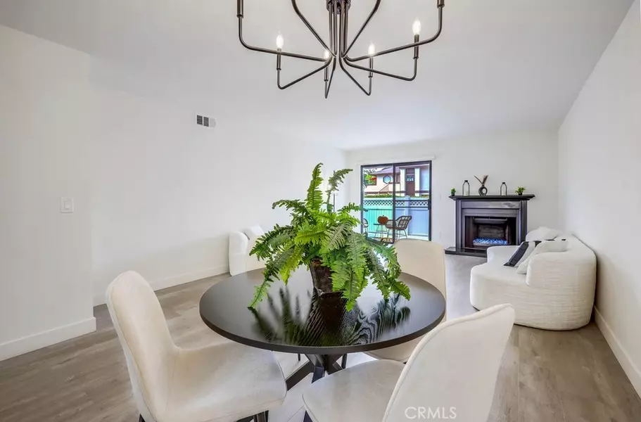 4682 Warner #B102, Huntington Beach, CA 92649