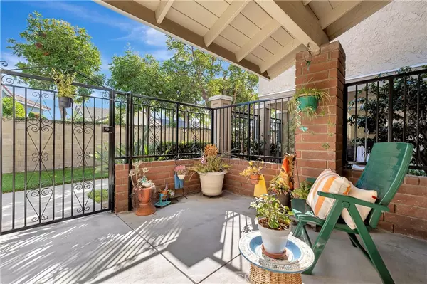 Westminster, CA 92683,5056 Hampton