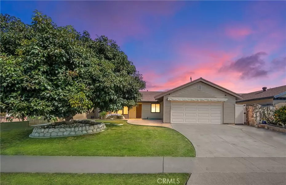 16262 Honolulu Ln, Huntington Beach, CA 92649
