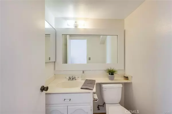 Cypress, CA 90630,5581 Crescent AVE #B6