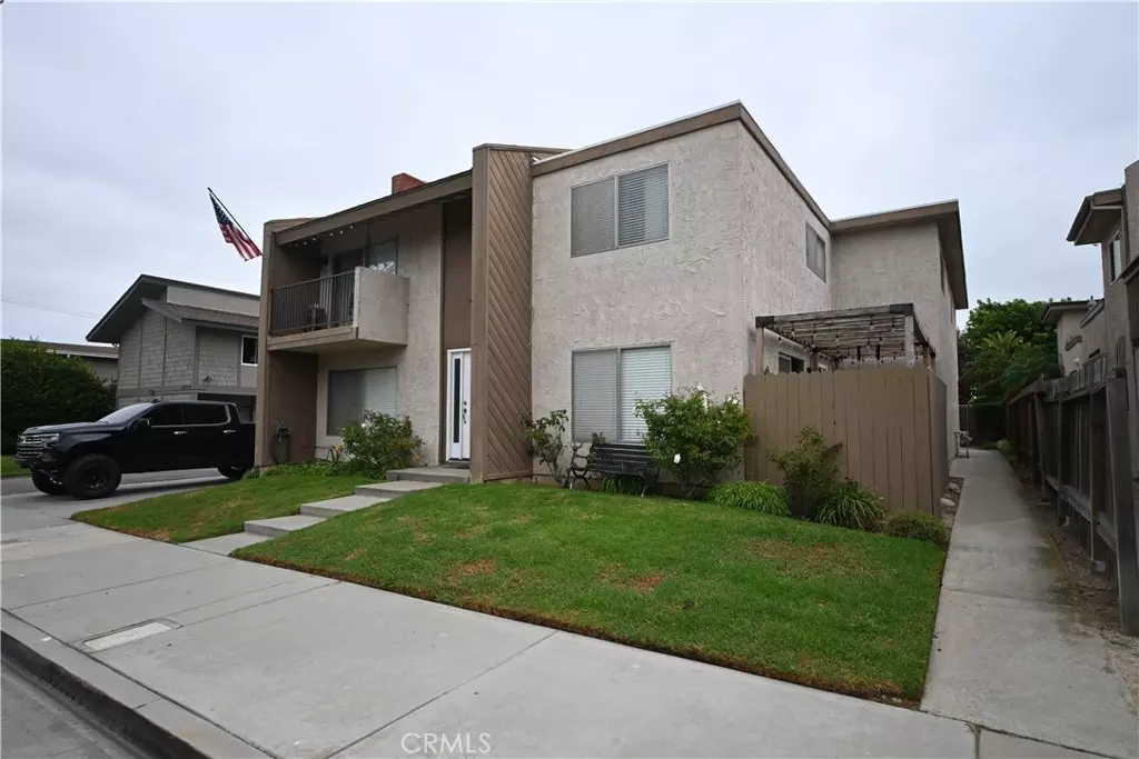 Huntington Beach, CA 92649,16766 Sims Lane