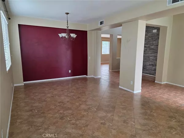 Eastvale, CA 92880,13491 Falcon Ridge RD