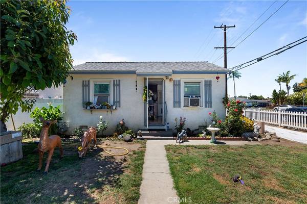 Paramount, CA 90723,16403 Parkshire CT