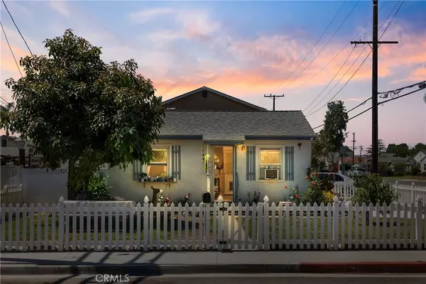 Paramount, CA 90723,16403 Parkshire CT