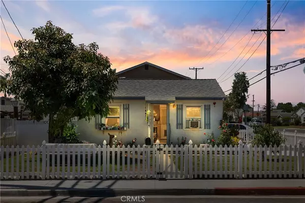 Paramount, CA 90723,16403 Parkshire CT